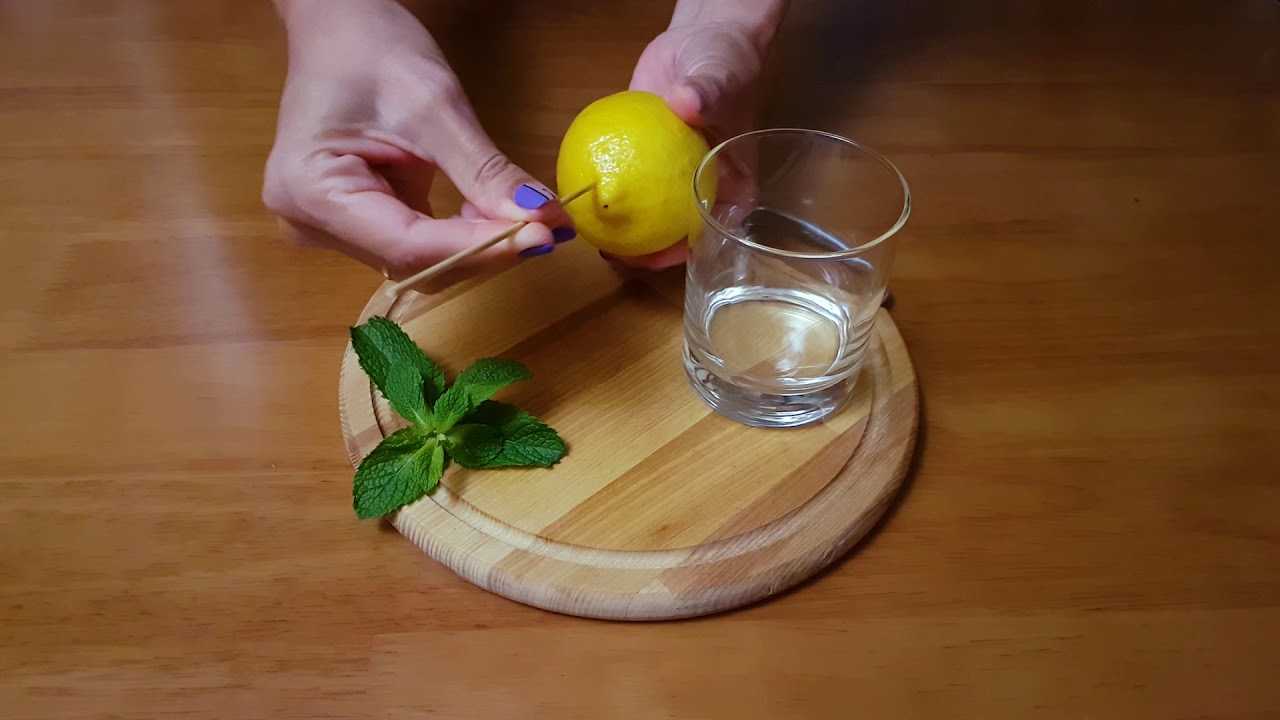 Как выжать сок из лимона без соковыжималки правильно: сколько грамм его выдавливают из одного плода вручную в домашних условиях и можно ли получить больше продукта?дача эксперт