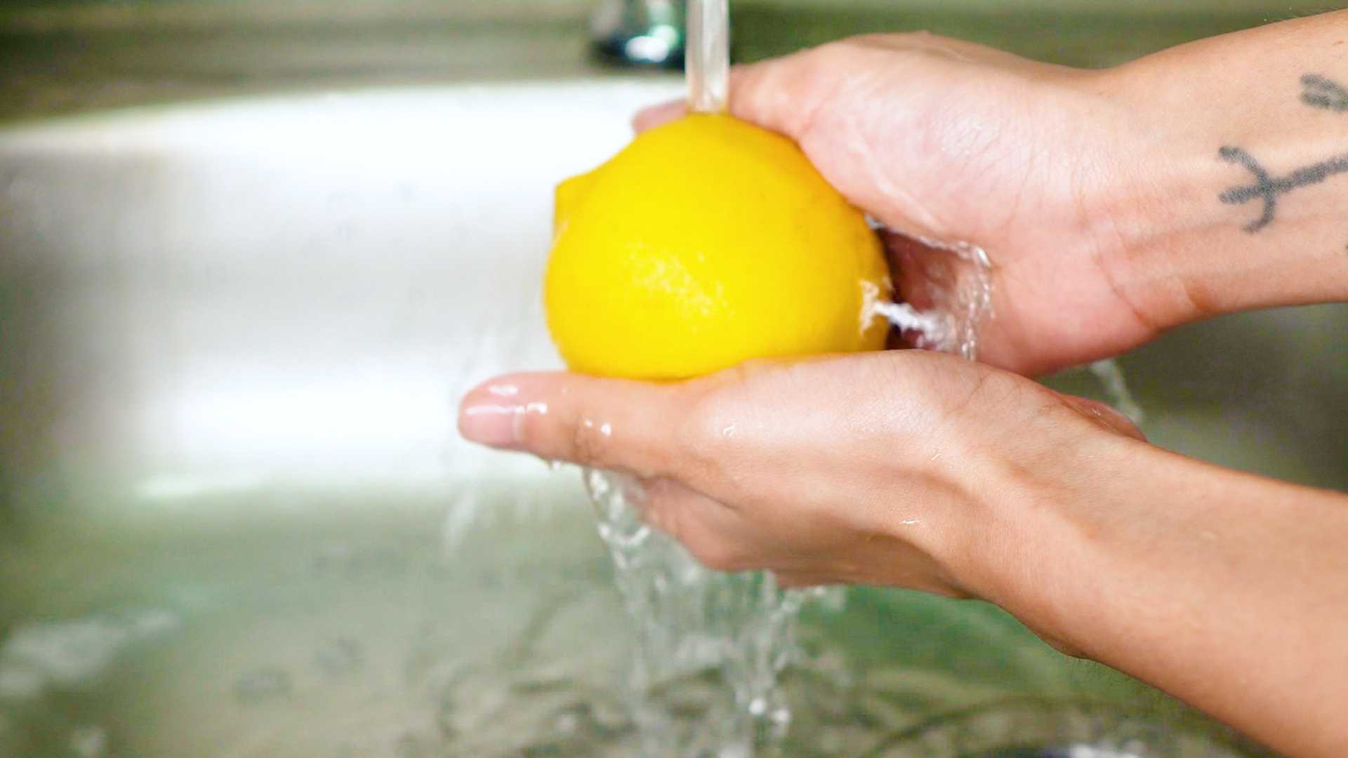 Можно ли заменить лимон лимонной кислотой при приготовлении рыбы, кремов, варенья, теста