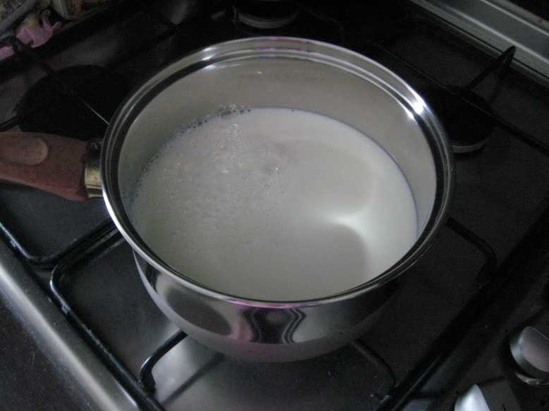 А кипятильником молоко можно вскипятить, , мохно ли кипятить молоко в кипятильнике