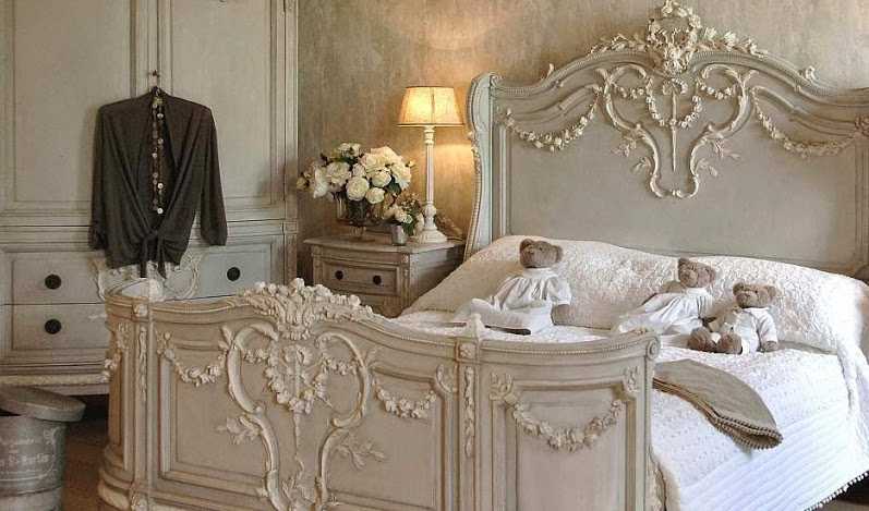 Немецкие двуспальные кровати обычно оснащены двумя матрасами Французская кровать französisches Bett, с другой стороны, - кровать,