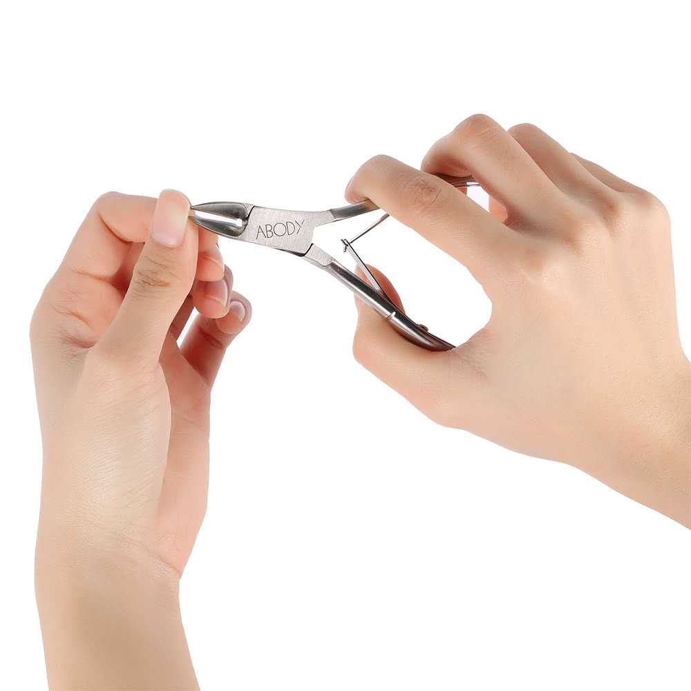Педикюрные кусачки для ногтей: отличия от книпсера, как пользоваться, какие лучше